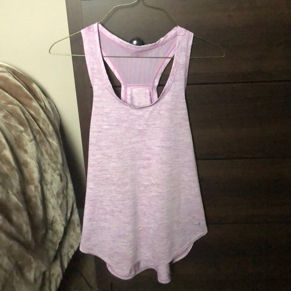 Tops - 🪷 5/$10 🪷 Lavender active top. In great condition